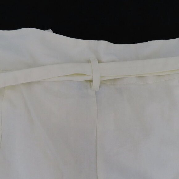 Ophelia Roe Womens Plus Size 3X White Ivory Linen Blend Paper Bag Shorts NEW - Picture 9 of 11